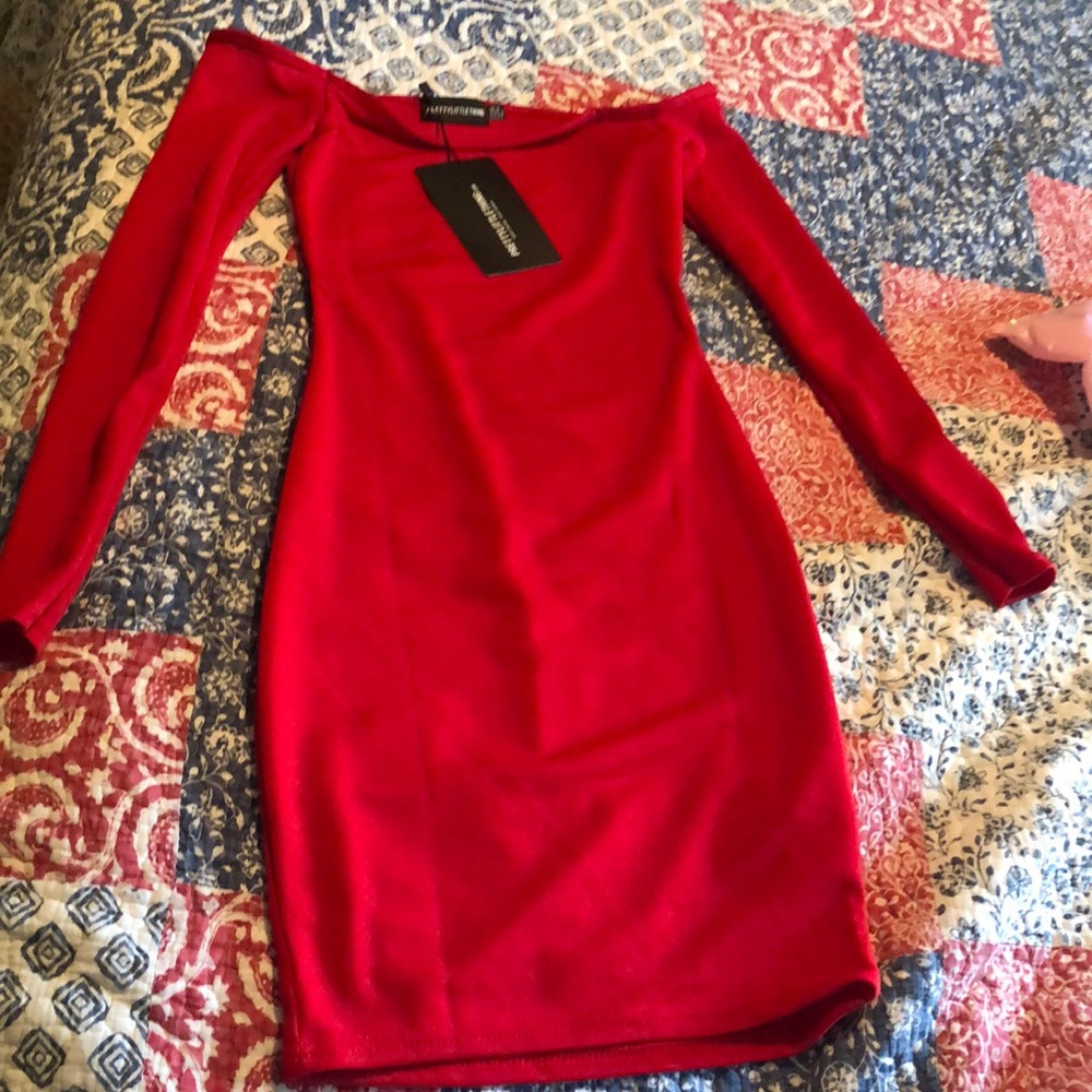 Sexy red mini dress😻